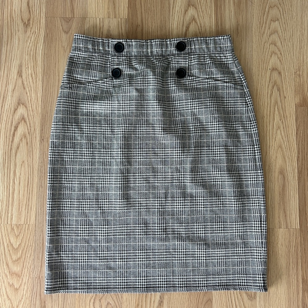 Max Studio long pencil skirt with elastic waist never worn size S